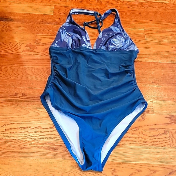 NWT Cupshe One Piece Suit Size Medium - Picture 5 of 8